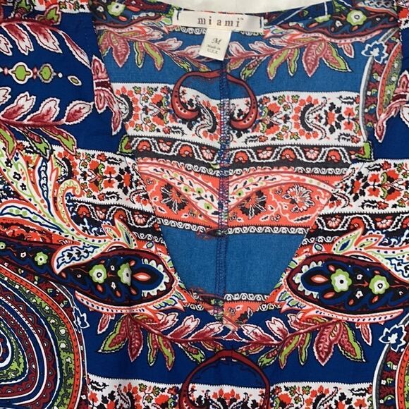 Charmin Charlie Flowy Top  - Picture 2 of 3